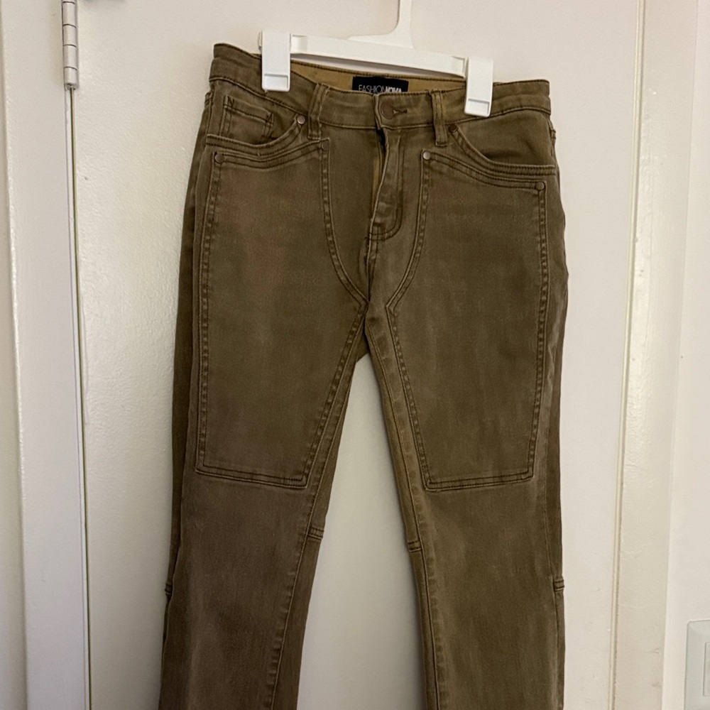 Fashion Nova Men's Slim Straight Jeans in Brown